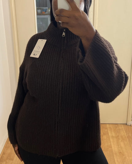 GILET ALMA – MAILLE DOUCE ZIPPÉE