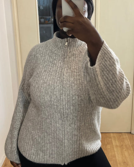 GILET ALMA – MAILLE DOUCE ZIPPÉE