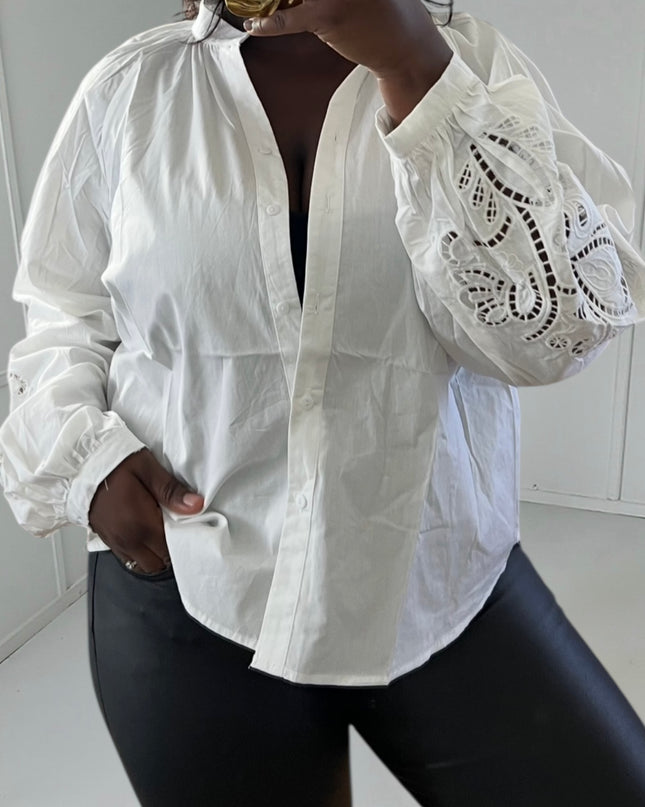 YARA Blouse - Fluid & Refined Elegance