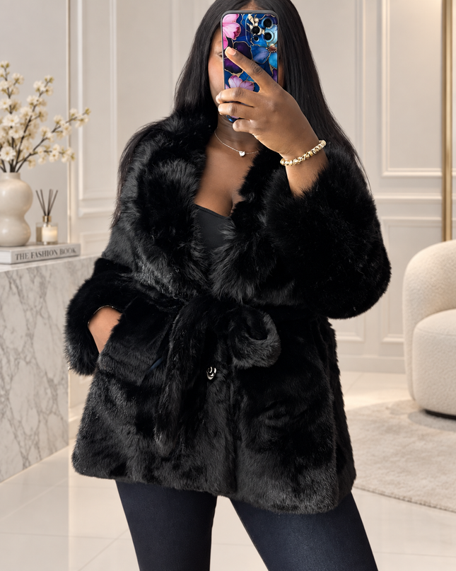 Black Star Fur - Luxurious Softness & Glamour